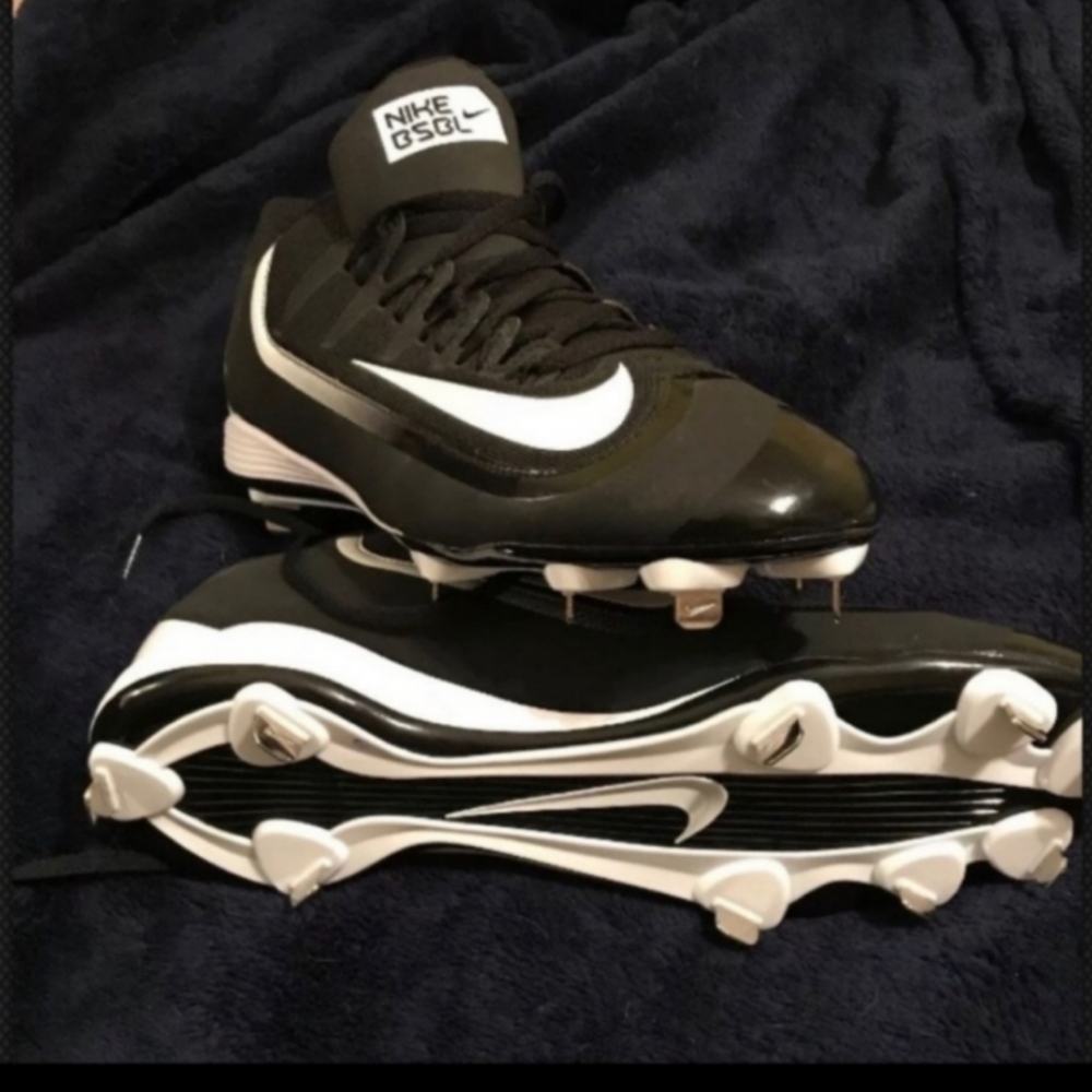 Nike Men’s hurache baseball cleats pro low NWOB